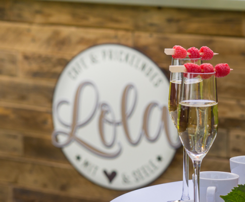 Lola-Stieg-Cafebar-Himbeere-Sektbar